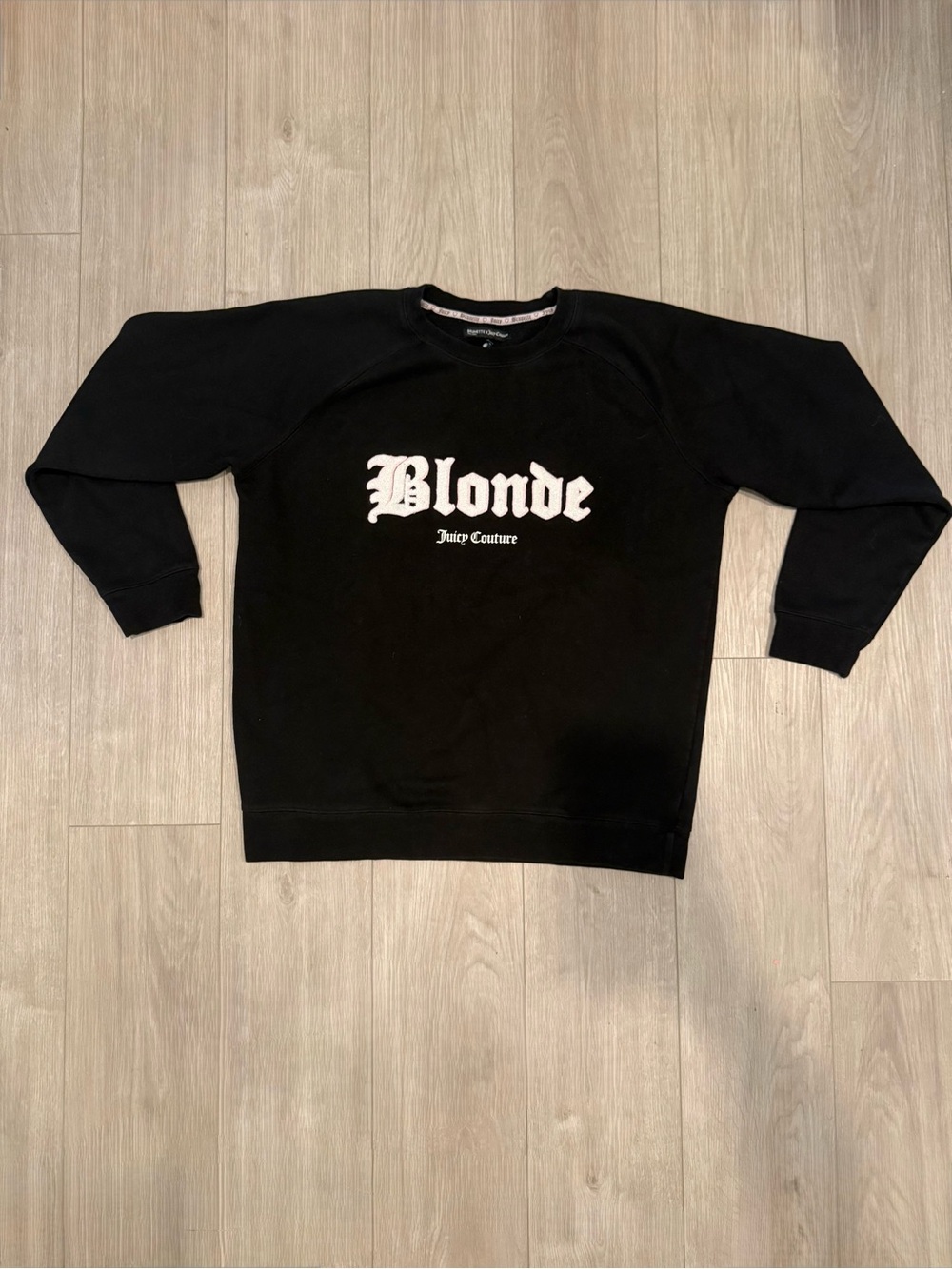 Oversized Juicy Couture x Brunette "Blonde"Graphic Crewneck Sweatshirt - Black
